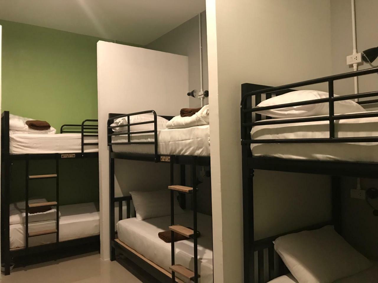 Baan Wararin Hostel باتايا المظهر الخارجي الصورة